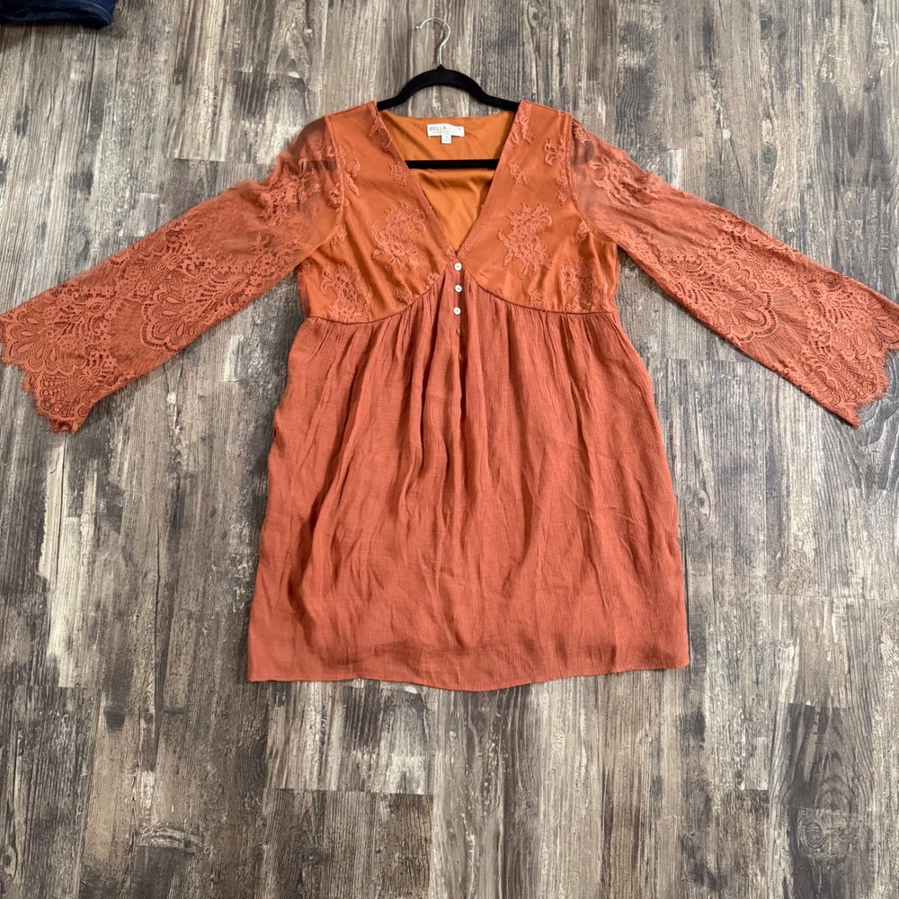 Bella Ella Boutique Rust Orange Lace Bell Sleeve Boho Mini Dress Medium
